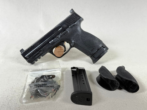 Smith & Wesson M&P 9 M2.0 MOA 9MM Serial: NKS3605