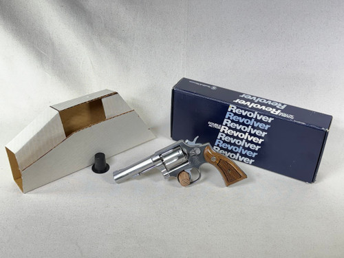 Smith & Wesson 64-3 .38 Special Serial: AUT1203