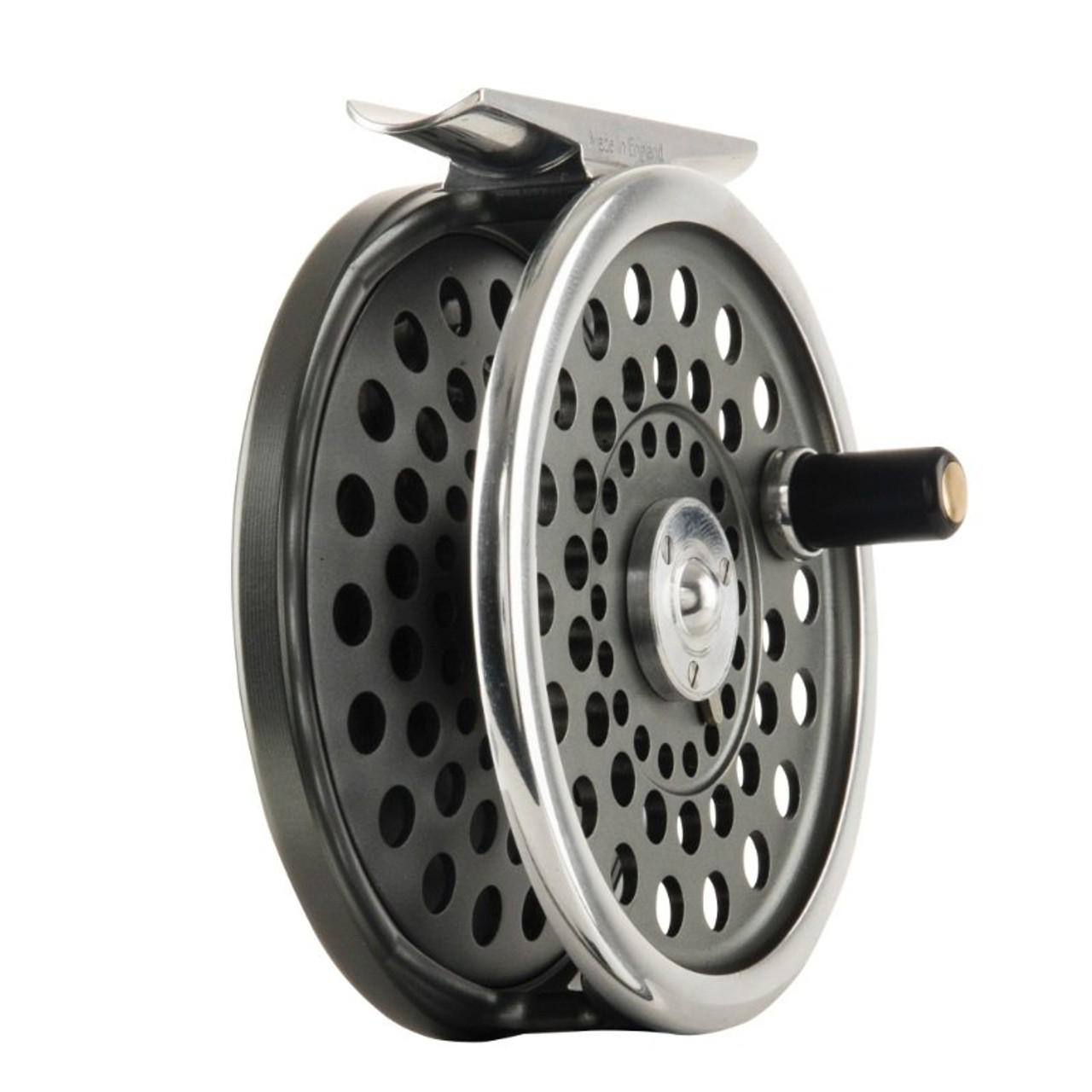 Lightweight fly reel clearance