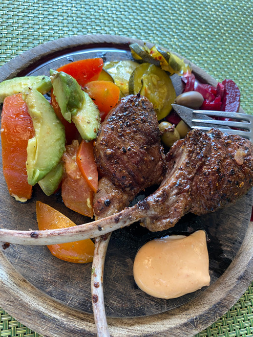 8 RIBS COLORADO NATURAL PREMIUM LAMB RACK 800 GR TO 1 KG