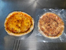 PIZZA MOZARELLA POMODORO - FROZEN -