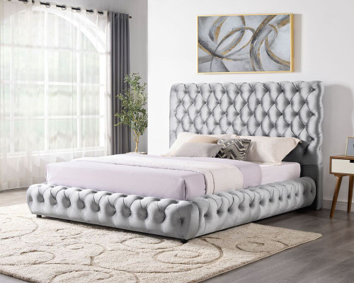 Dream Platform Bed in Velvet