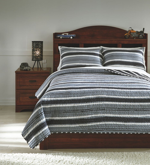 Merlin - Coverlet Set