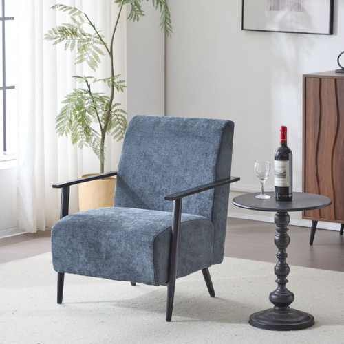 Modern Lounge Chair With Polyester Upholstery