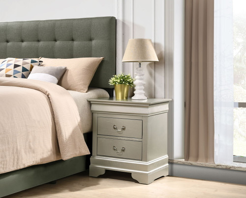 Louis Phillipe - Elegant Nightstand - Silver Champagne