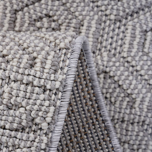 Guros - 4' X 6' Geometric Indoor / Outdoor Area Rug - White