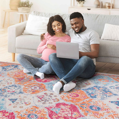 Maval - 4' X 6' Washable Area Rug - Cream