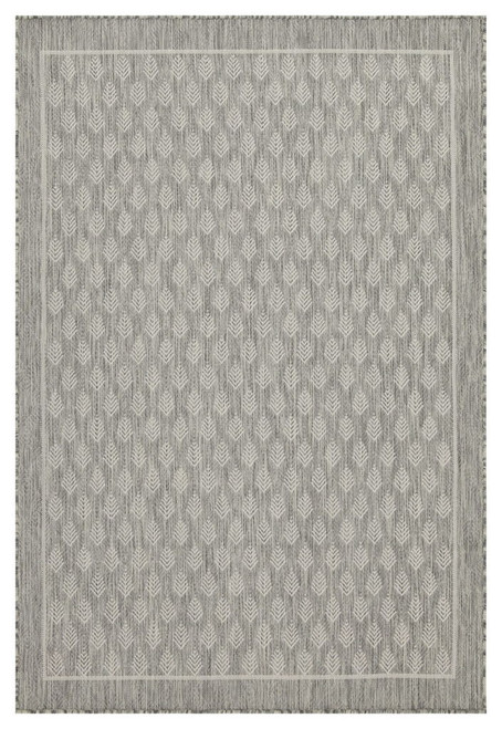 Sunshine - 5'3" X 7'3" Indoor, Outdoor Polypropylene Area Rug - Silver
