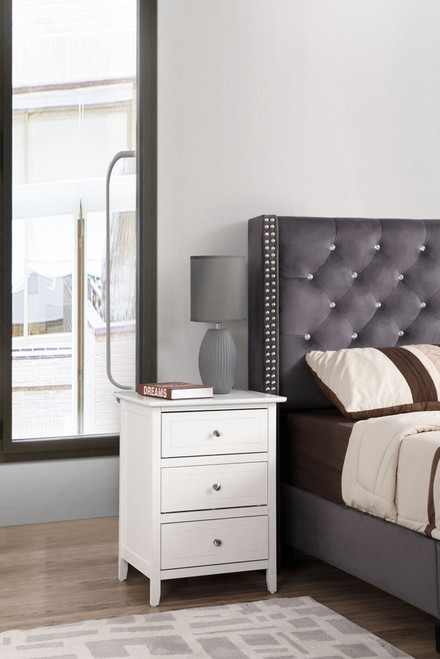 Daniel - 3 Drawer Nightstand