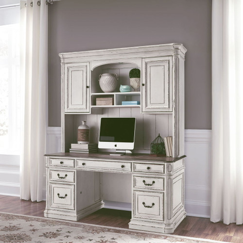 Magnolia Manor - Credenza