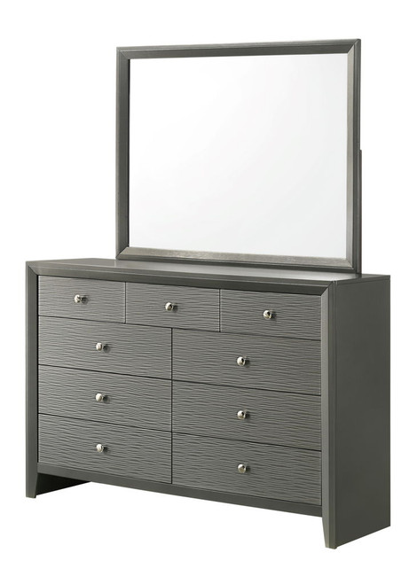 Denker - King 5 Piece Bedroom Set - Gun Metal
