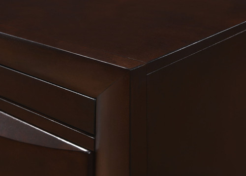 Emily - Queen 5 Piece Bedroom Set - Cherry
