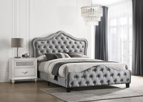 Bella - Upholstered Queen Panel Bed - Gray