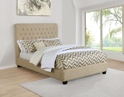 Chloe - Upholstered Queen Panel Bed - Oatmeal