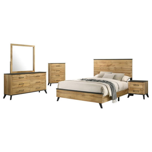 Kaywood - 5 Piece Eastern King Bedroom Set - Natural Pine