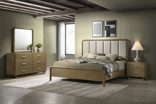 Amsbury - 4 Piece California King Bedroom Set - Nutmeg