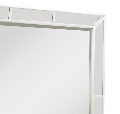 Elegant Contemporary Mirror