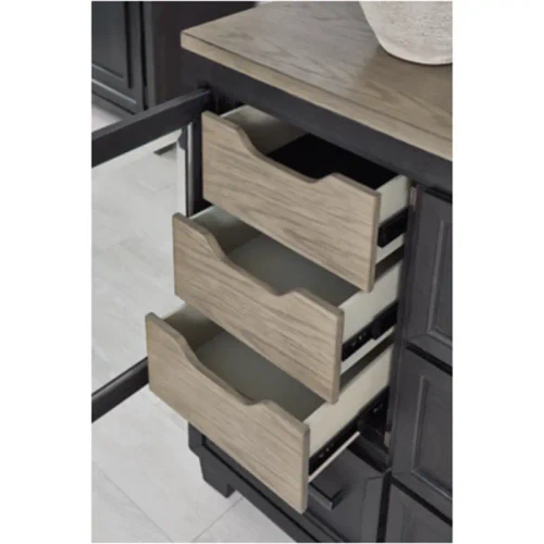 Ashley Furniture Foyland Dresser