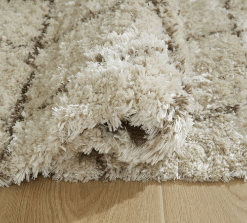 Wrenlow - Rug On Clearance