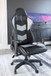 Lynxtyn - Swivel Chair