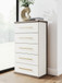 Kendanport - Five Drawer Chest - Brown / White