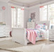 Anarasia - Sleigh Bed