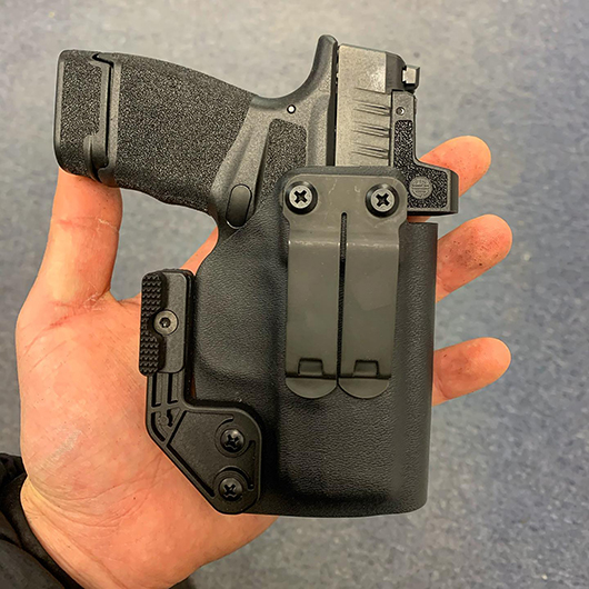 Selecting a Best Springfield Hellcat IWB Holster - Incognito