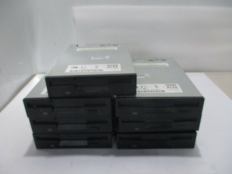 HP / Teac 1.44 MB 3.5in. Floppy Disk Drive 414257-001 (Bezel / Faceplate not included)