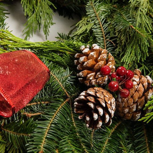 22 Wreath with Pinecones & BerriesClose-Up