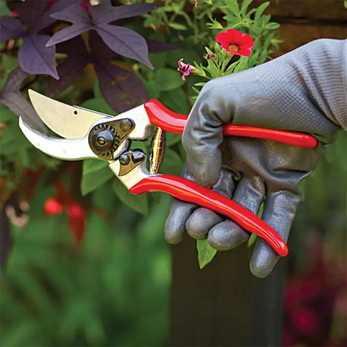 FELCO 2 Classic Model - One-Hand Pruning Shear pruning