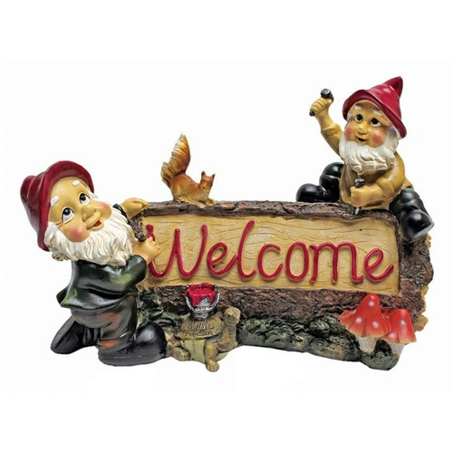 Greetings from the Garden Gnomes Welcome Statue