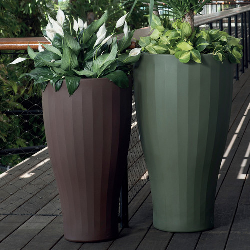 Cup Tall Planters Up Close