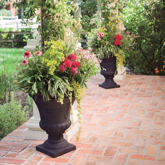 Festonada Urn Planters Outside