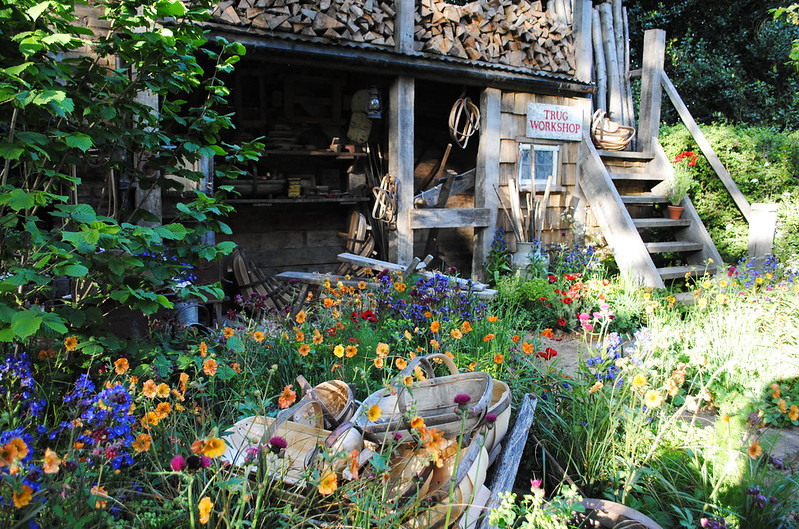 chelsea-flower-show-2015-featuring-geum-and-morning-glory.jpg