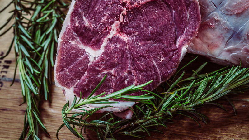 grilling-steak-with-rosemary.jpg