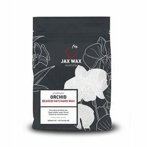 Dual-purpose waxing oil for pre-treatment skin preparation and post-wax soothing aftercare.