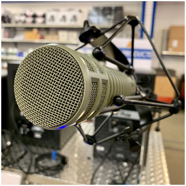 Electro-Voice RE20 