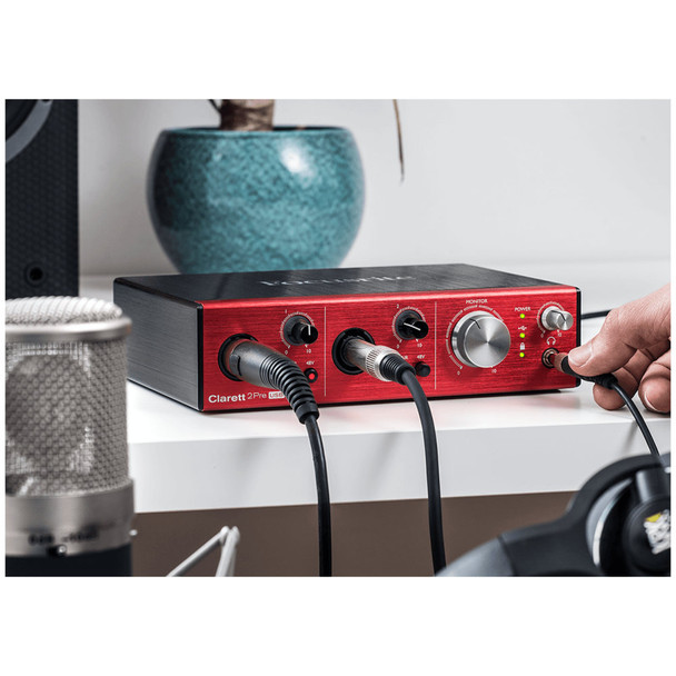 FOCUSRITE Clarett 2Pre 10 In / 4 Out USB Audio Recording Interface Multiple plug in for recording