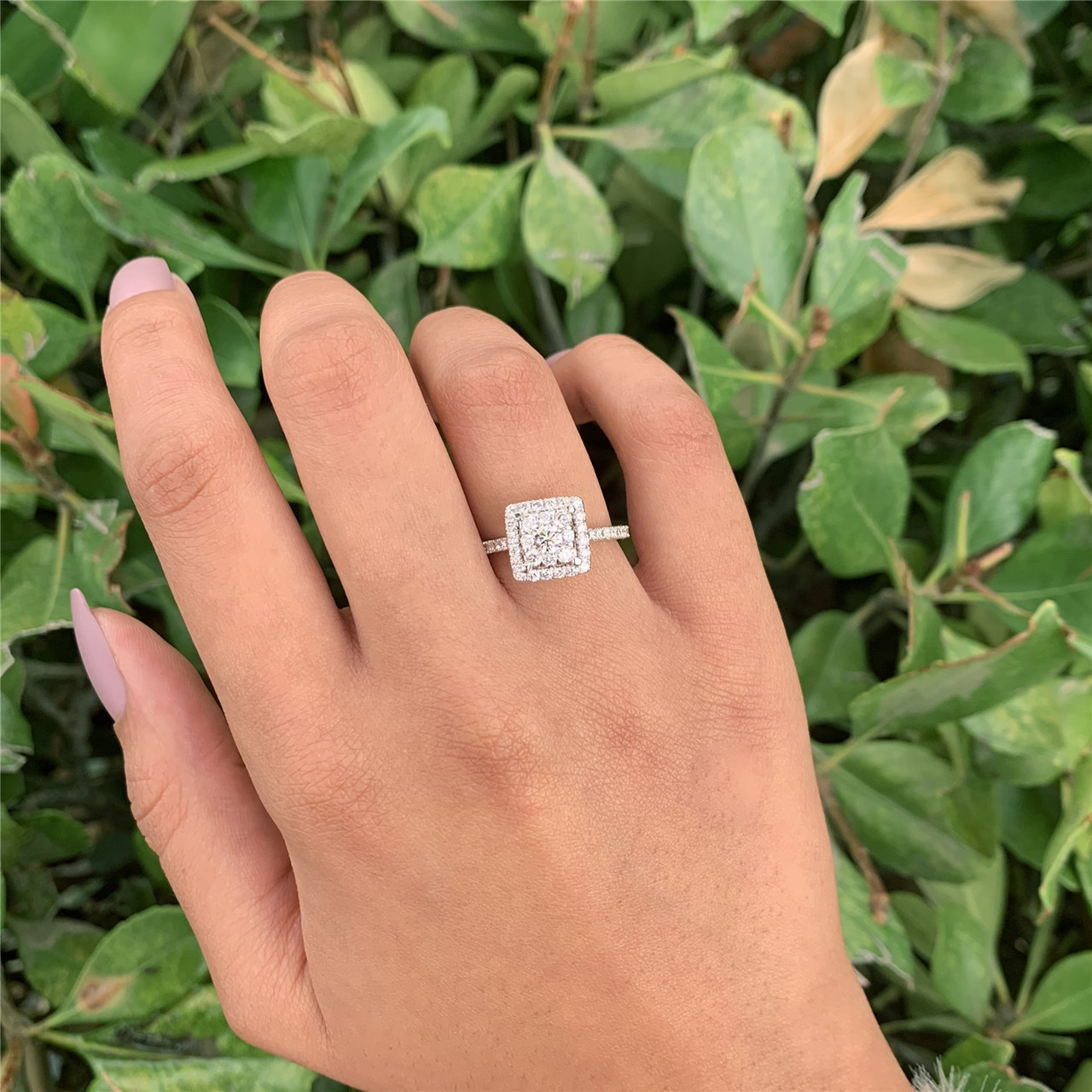 Buy Square Diamond Ring Online | ORRA