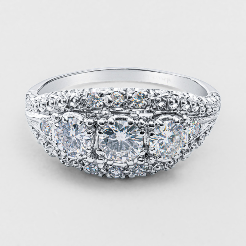 1950s Vintage Platinum & Diamond 3 Stone Ring