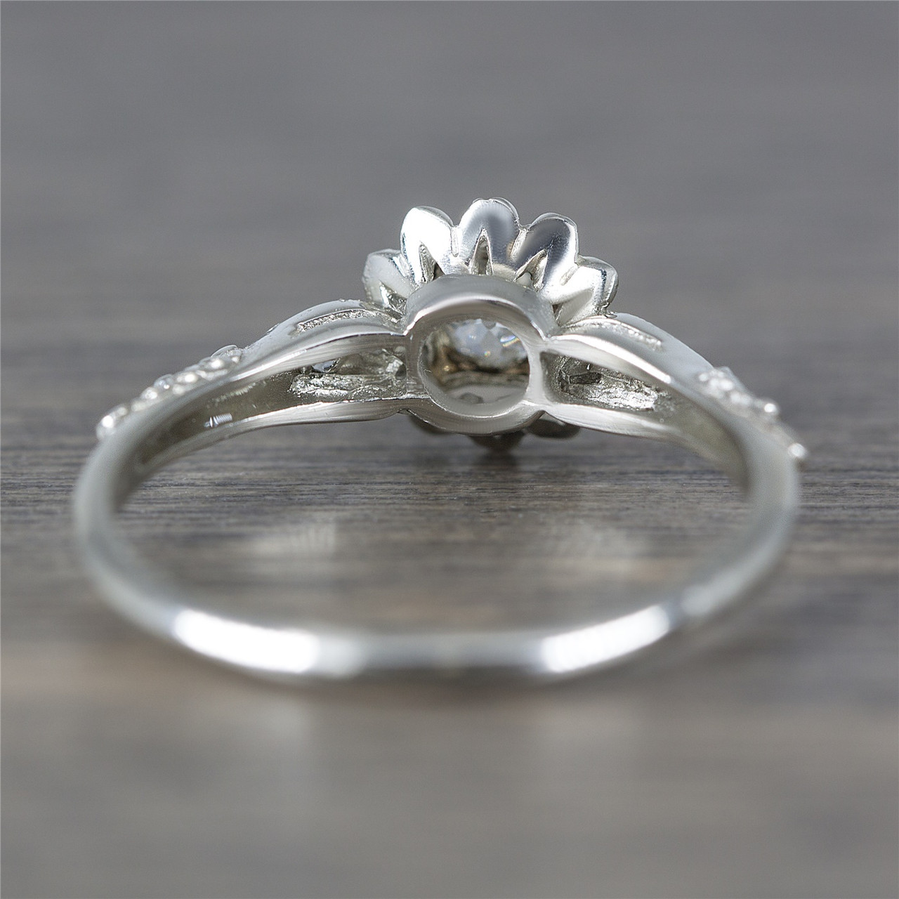 Vintage & Antique 1920s Art Deco Edwardian 2.48 Carat Total Weight Old  European Cut Diamond Engagement Ring in Platinum Theidolseye - Etsy | Art  deco engagement ring, Vintage engagement rings, European cut