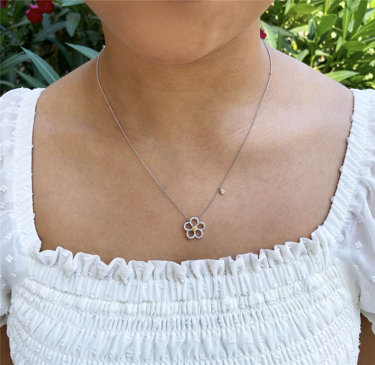 Hawaiian Flower Necklaces – Lavahut