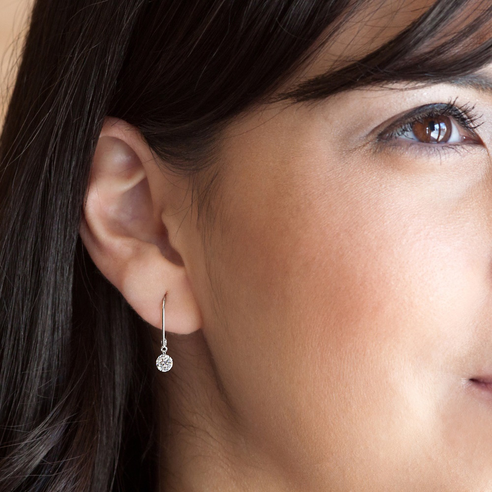 Dancing Diamond Earrings Vibrating Diamonds She'll LOVE Them