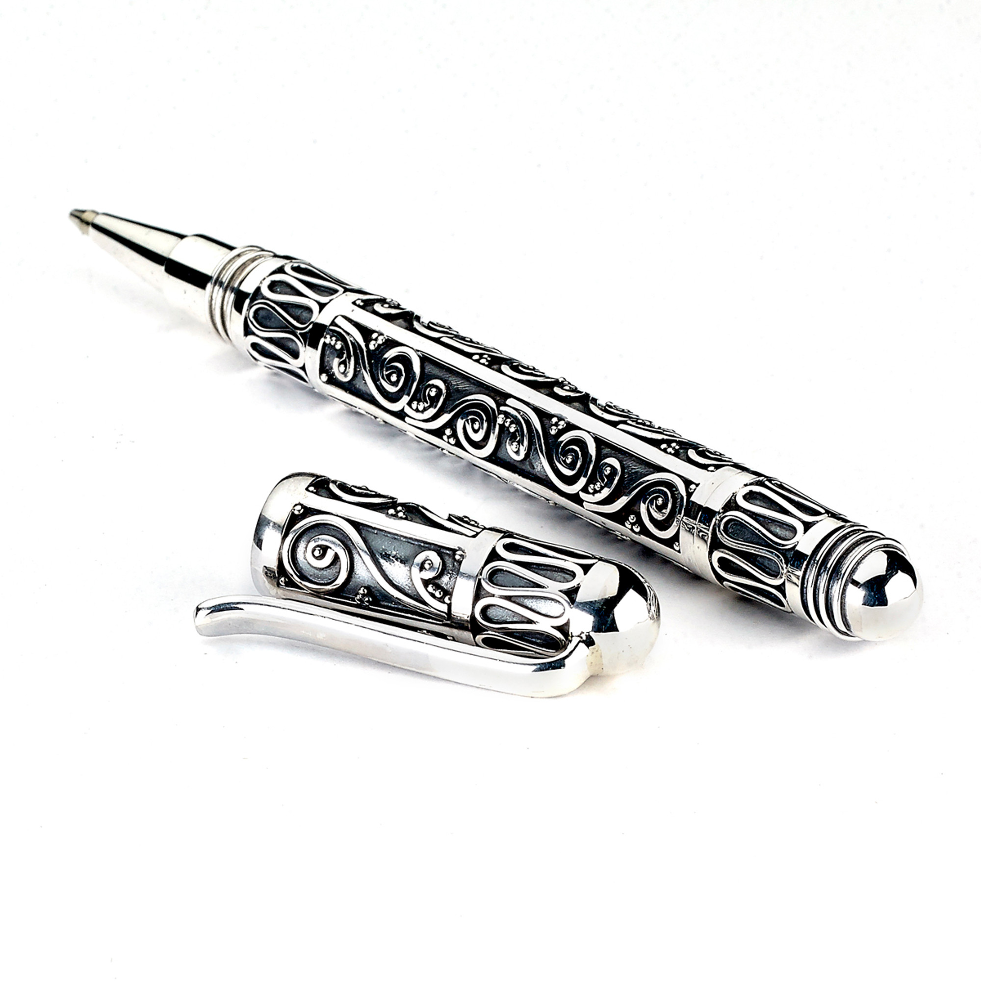 Buy quality 999 pure silver boll pen in Ahmedabad