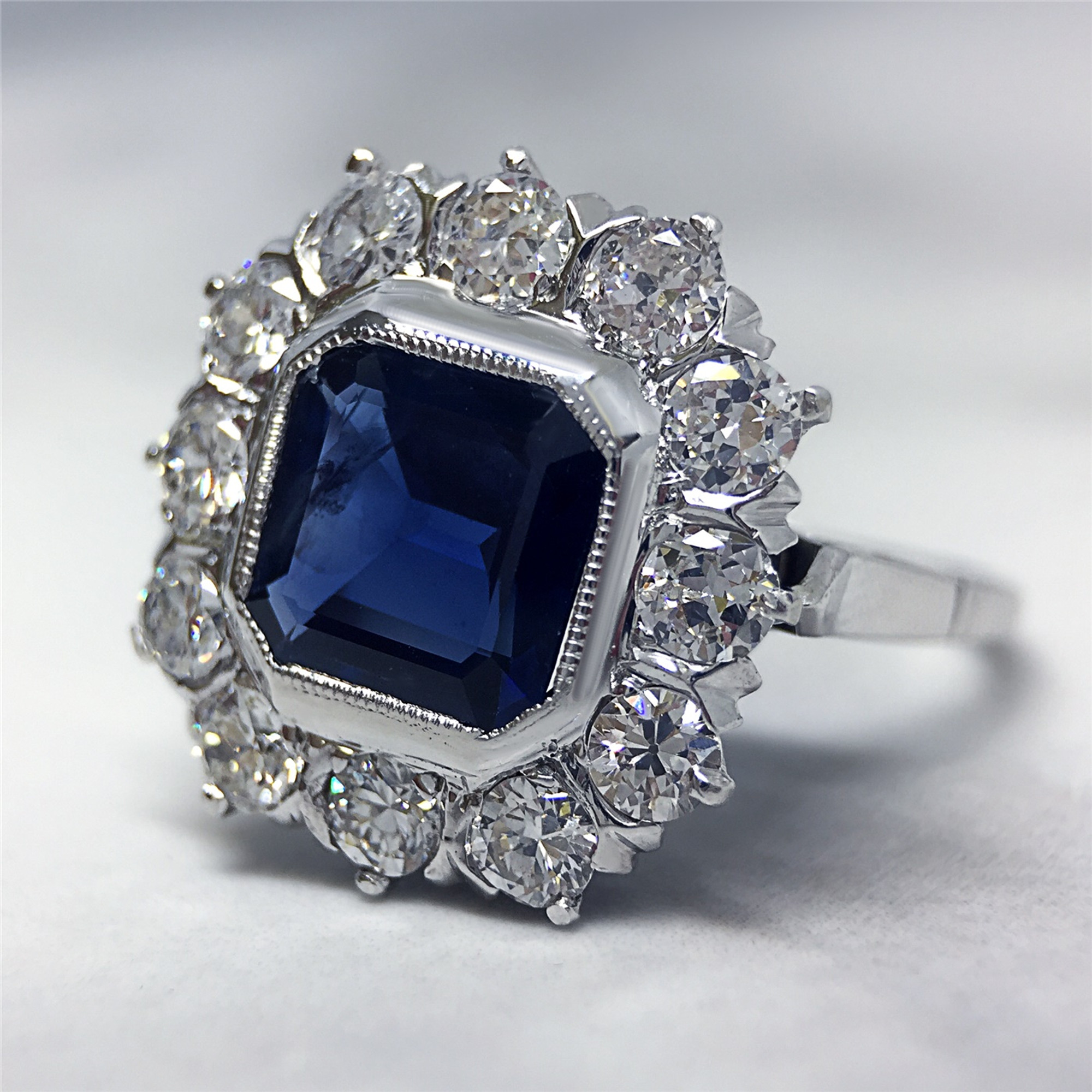 Vintage 1960s Sapphire & Diamond 18ct Gold Engagement Ring