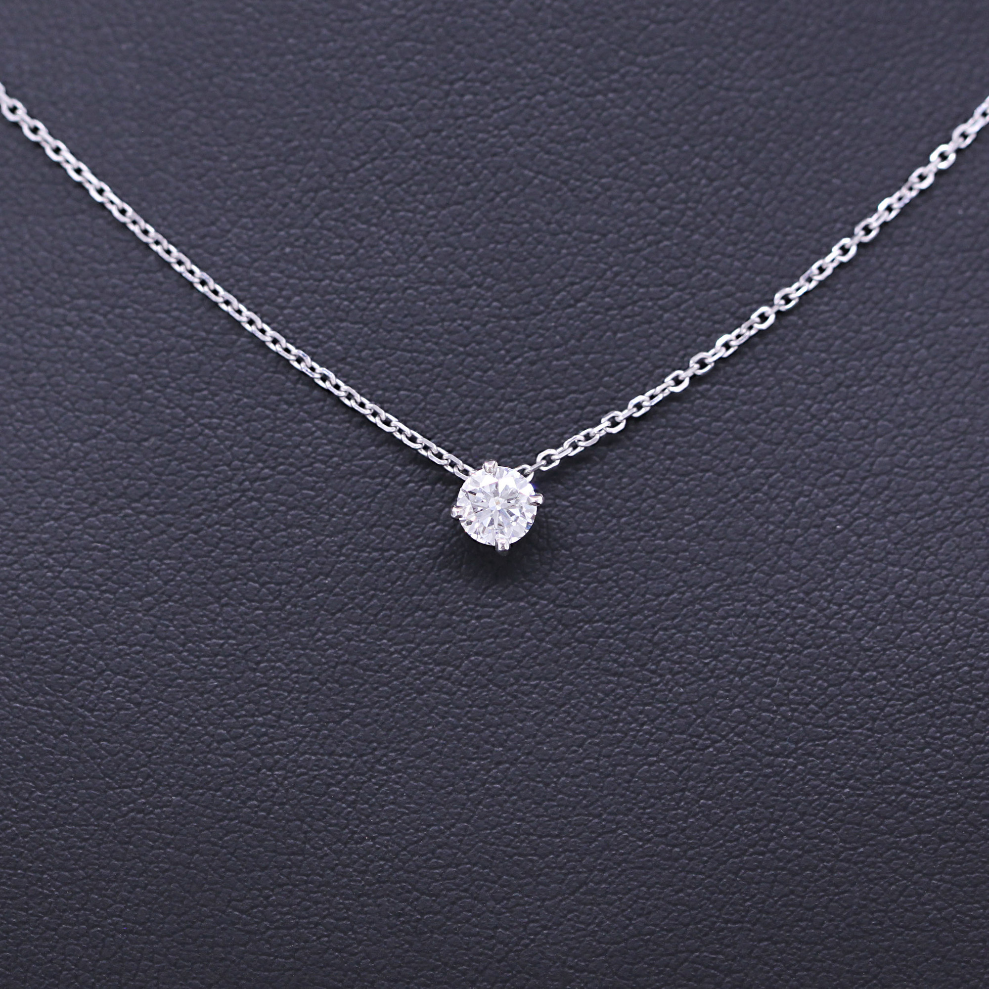 De Beers Forevermark Floral Halo Necklace in 18kt White Gold (1/3ct tw –  Day's Jewelers