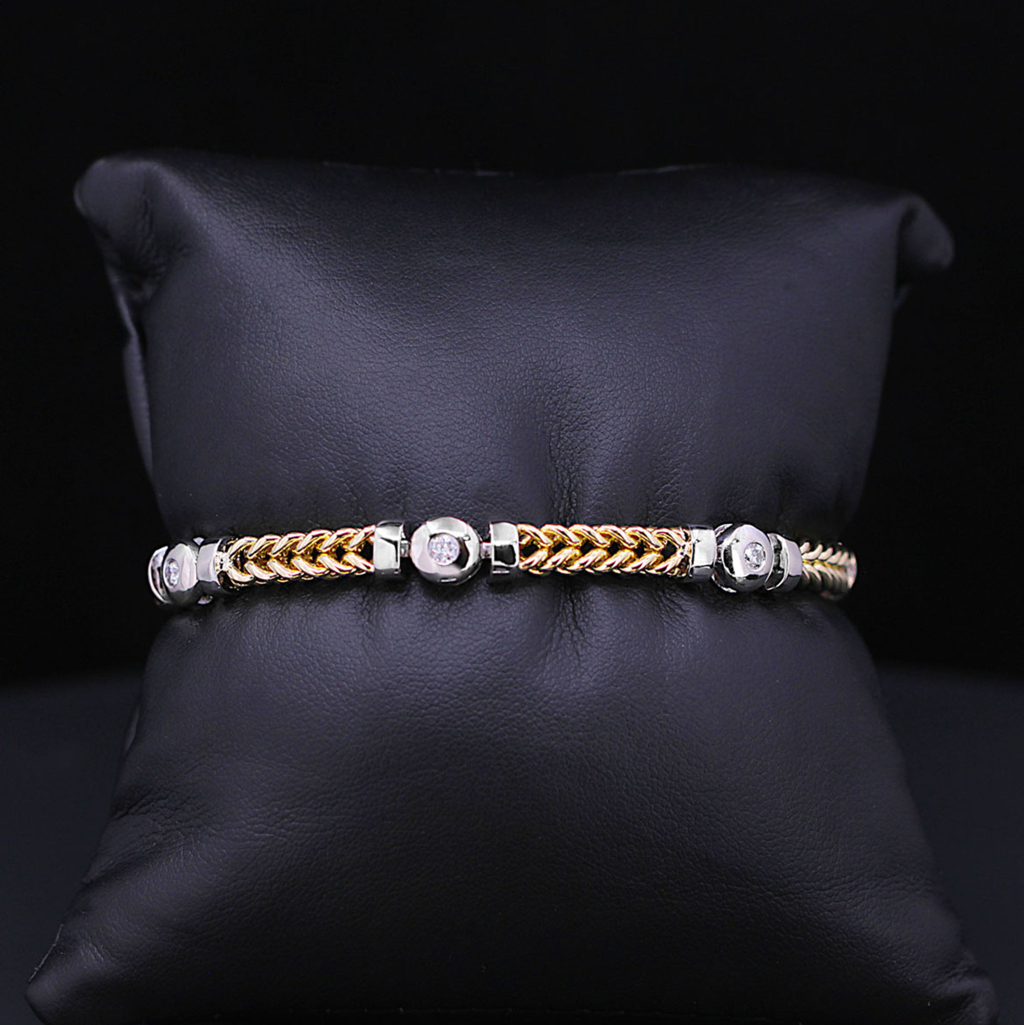 14K Gold Wheat Design Bezel Set Diamond Bracelet