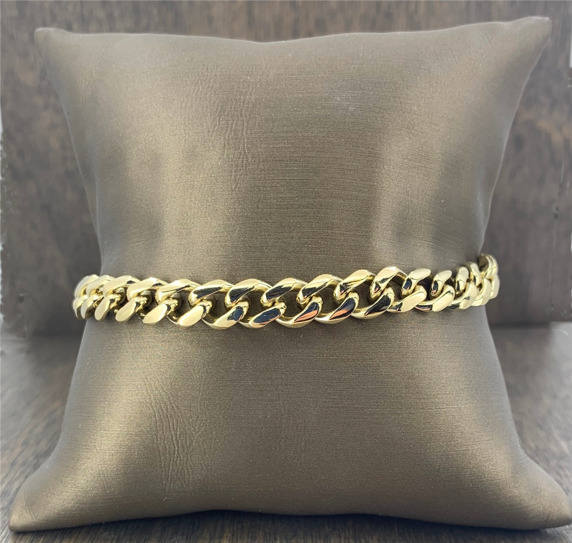 Buy 18k Gold Cuban Link Chain Bracelet Gold Curb Chain Bracelet Gift Miami Cuban  Bracelet Cuban Chain Bracelet for Women Gold Bracelet Gold Online in India  - Etsy