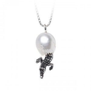 Sterling Silver & Fresh Water Pearl Baby Alligator Necklace by Galatea Sterling Silver & Fresh Water Pearl Baby Alligator Necklace by Galatea