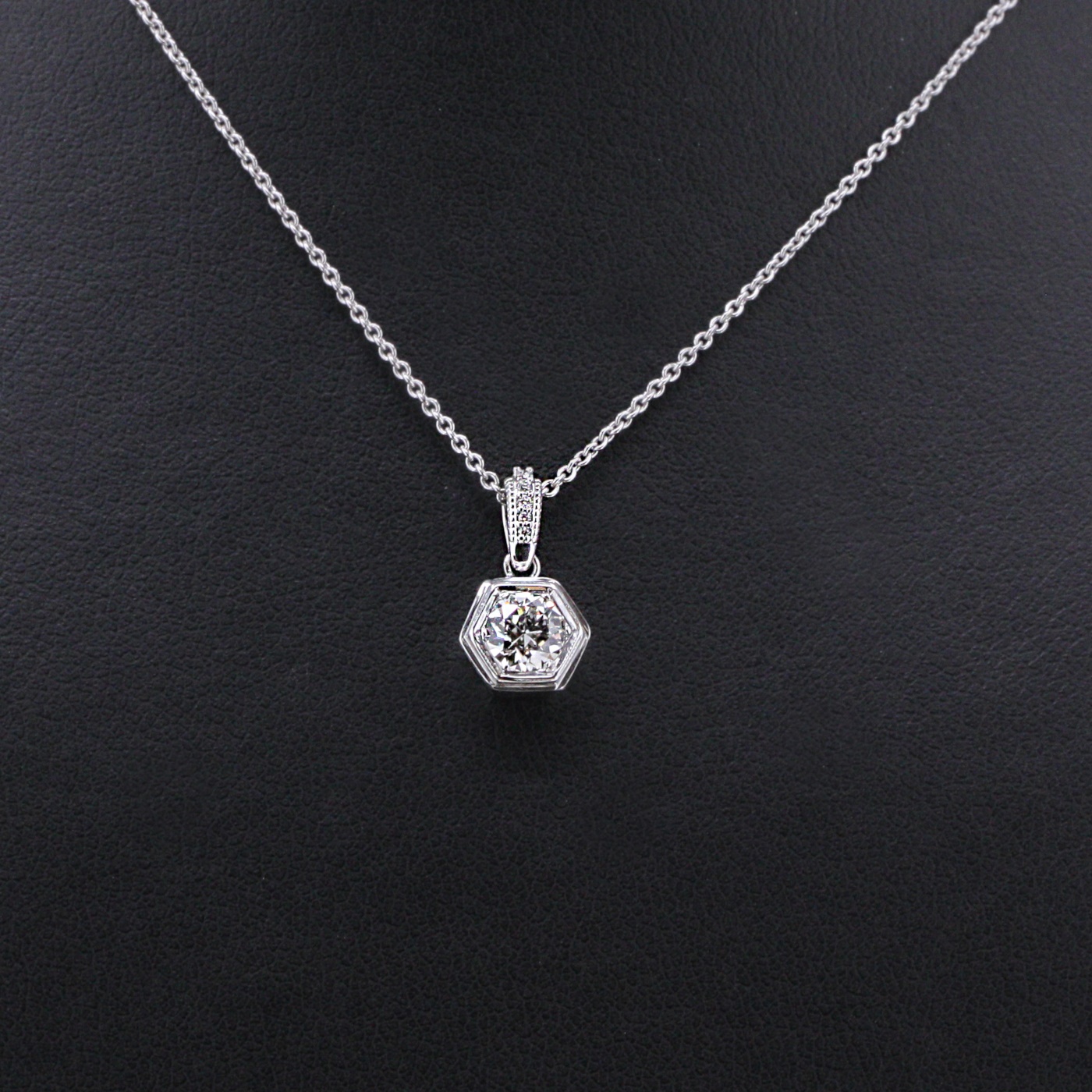 Diamond Necklaces: Pendants, Chains & More | Blue Nile